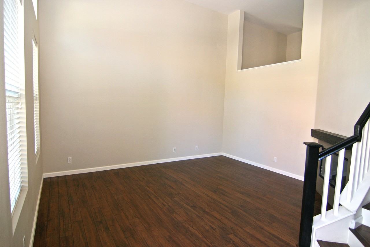 604 McKenna St - Photo 3 of 11