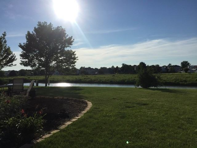 25142 Spring St - Photo 2 of 23