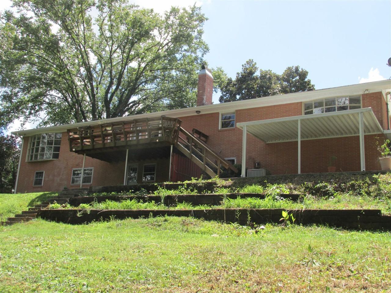 604 N Porter St - Photo 3 of 5