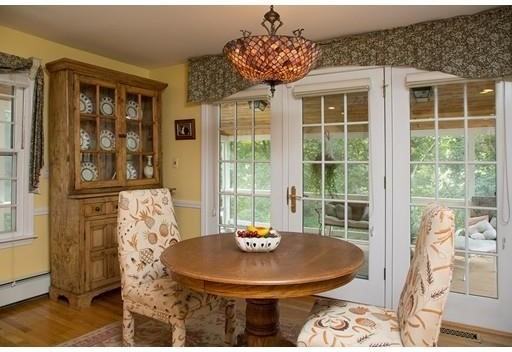 122 Glen Rd - Photo 3 of 6