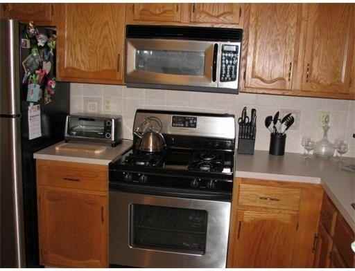 405 Woodbridge Commons Way - Photo 2 of 10