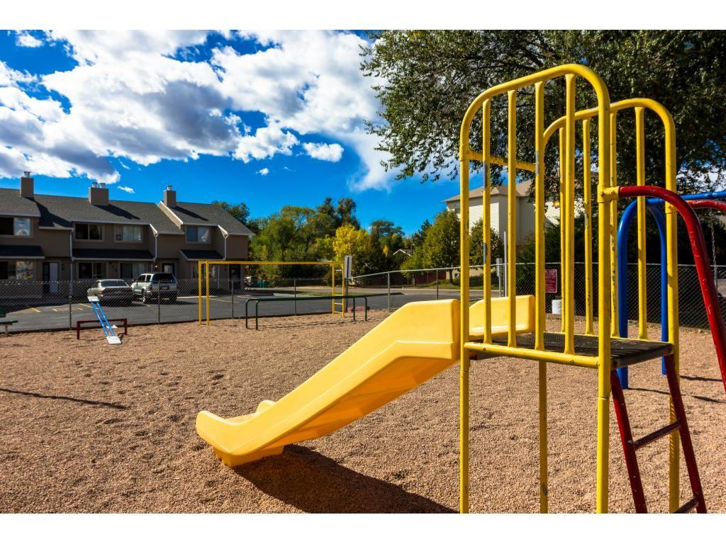 Yuma Court Townhomes - Photo 3 of 15