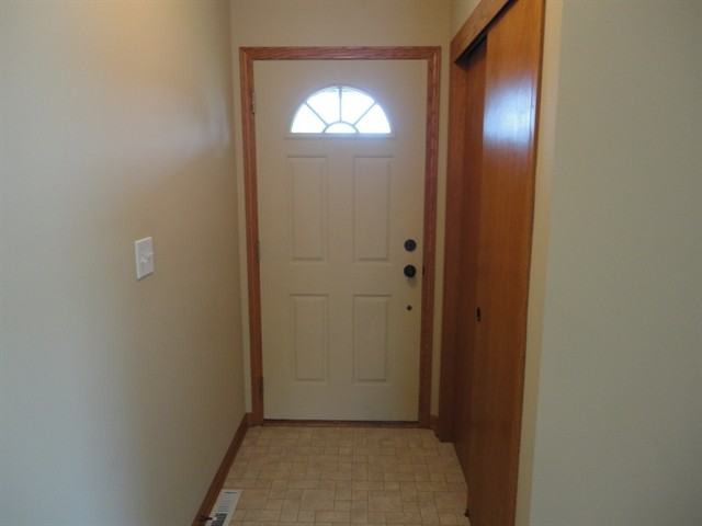 1706 Steeple Dr - Photo 2 of 12