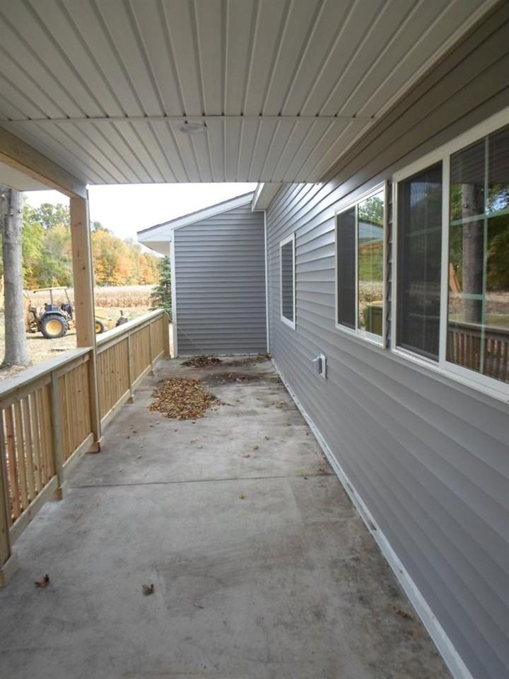 9481 Bunton Rd - Photo 3 of 21