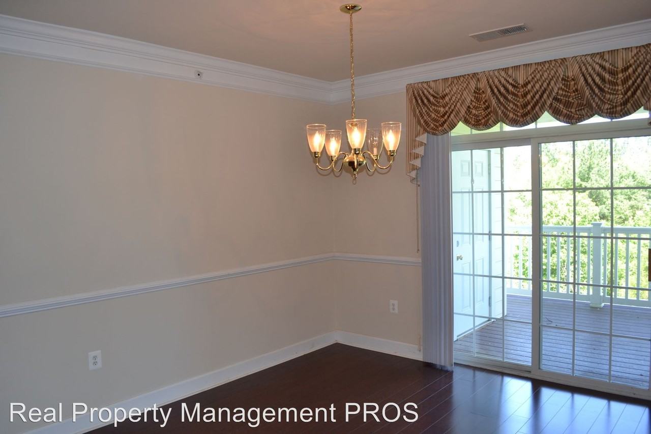 15221 Royal Crest Dr #305 - Photo 2 of 35