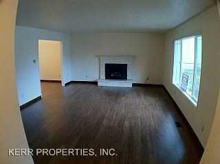 1102 NE 174th Ave - Photo 2 of 16