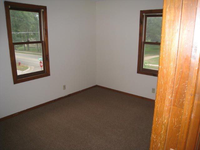 218 Grand Rapids St - Photo 2 of 7