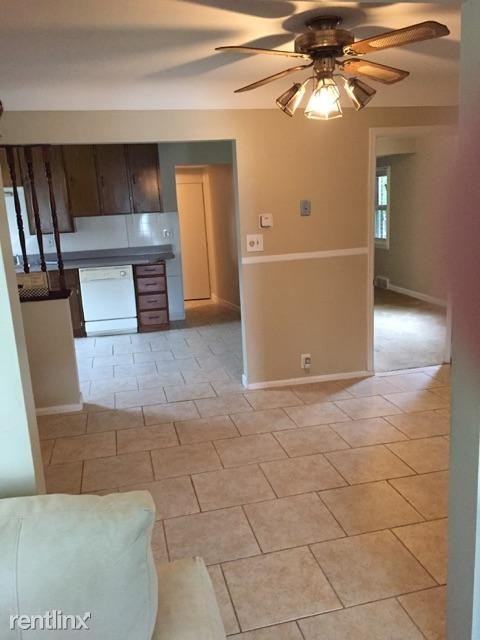 8319 Sterling St - Photo 2 of 8