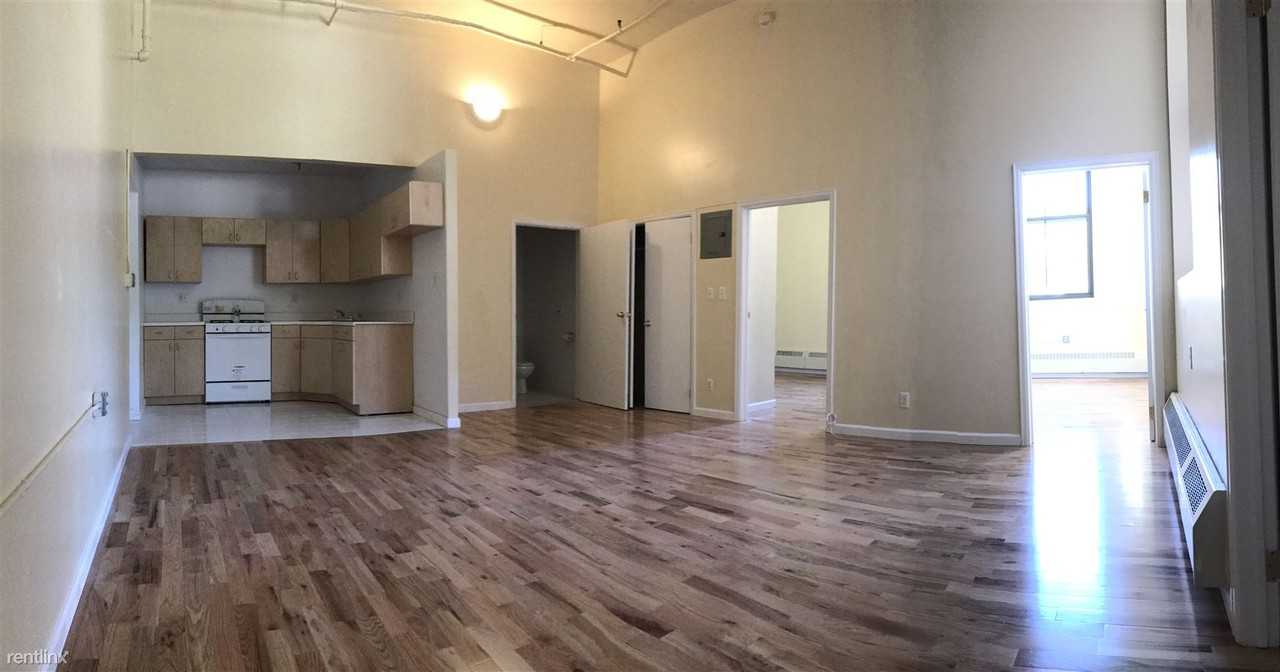 162 McLean Ave - Photo 3 of 4