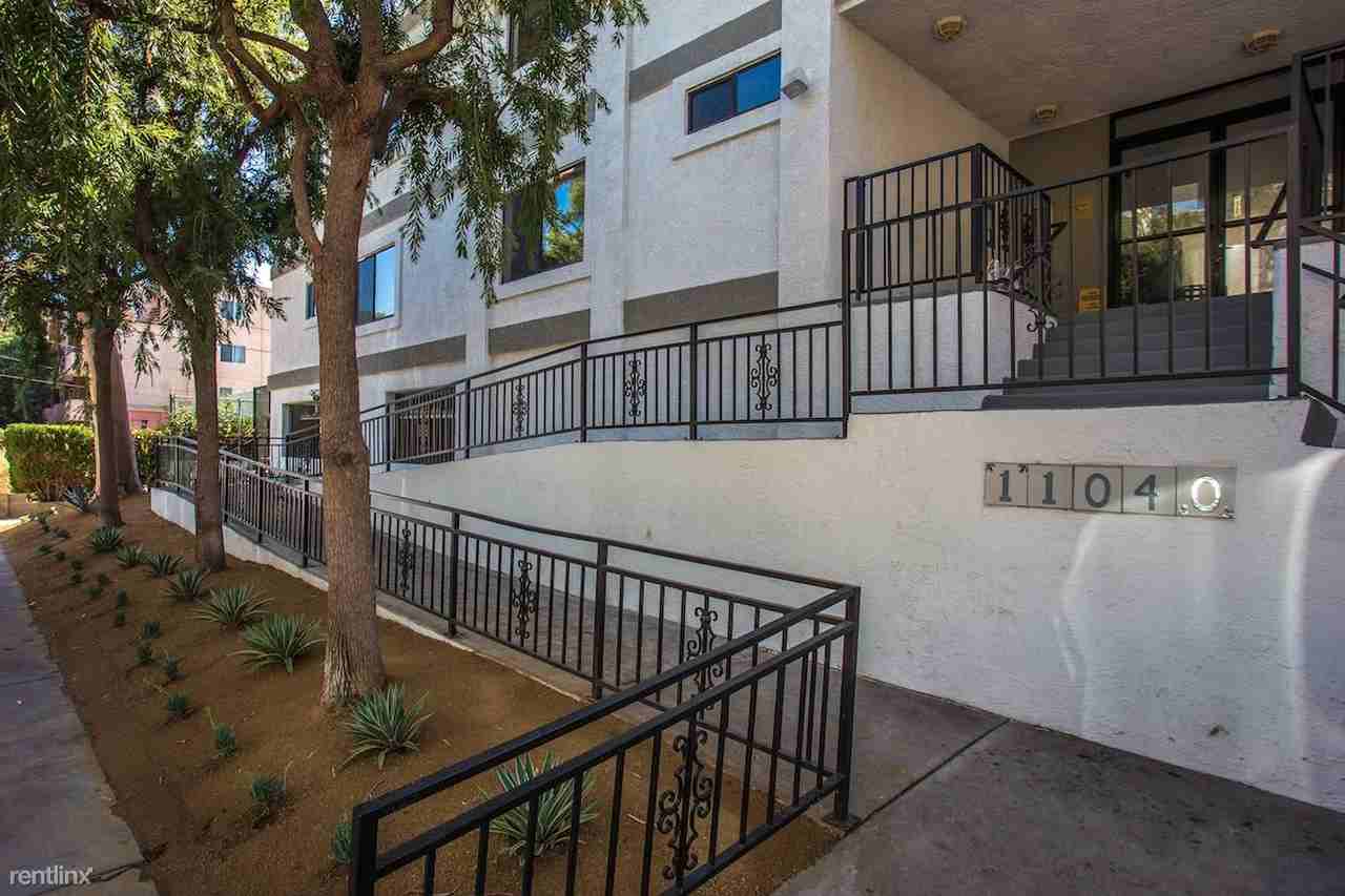 11040 Hesby St - Photo 3 of 3