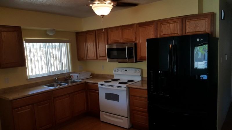 524 Nathan St SE - Photo 3 of 13