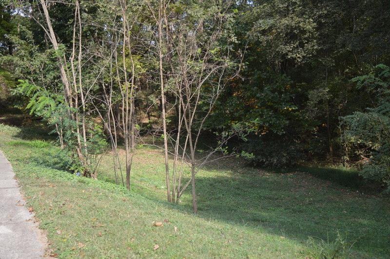 15 Saratoga Dr - Photo 2 of 18