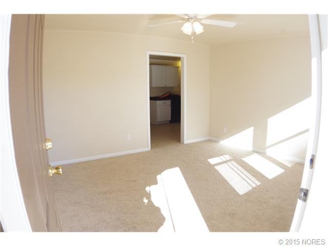 515 E 8th Ave - Photo 2 of 9