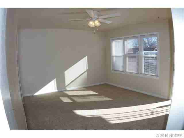 515 E 8th Ave - Photo 3 of 9