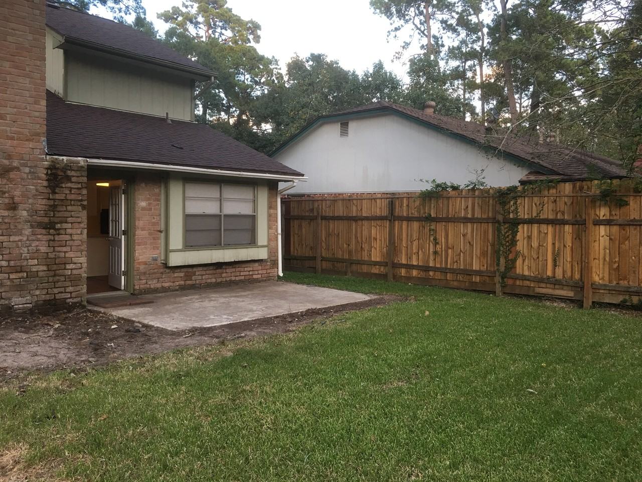 2142 Oak Shores Dr - Photo 2 of 18