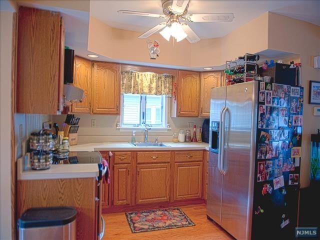 42 Harrison Ave - Photo 3 of 13