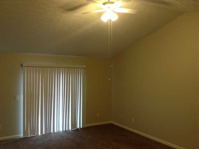 1259 Brookstone Dr - Photo 3 of 8