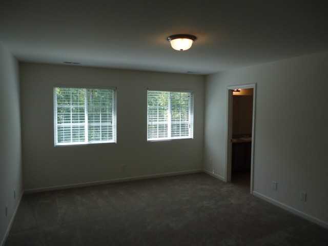 5020 Mallison Way - Photo 2 of 11