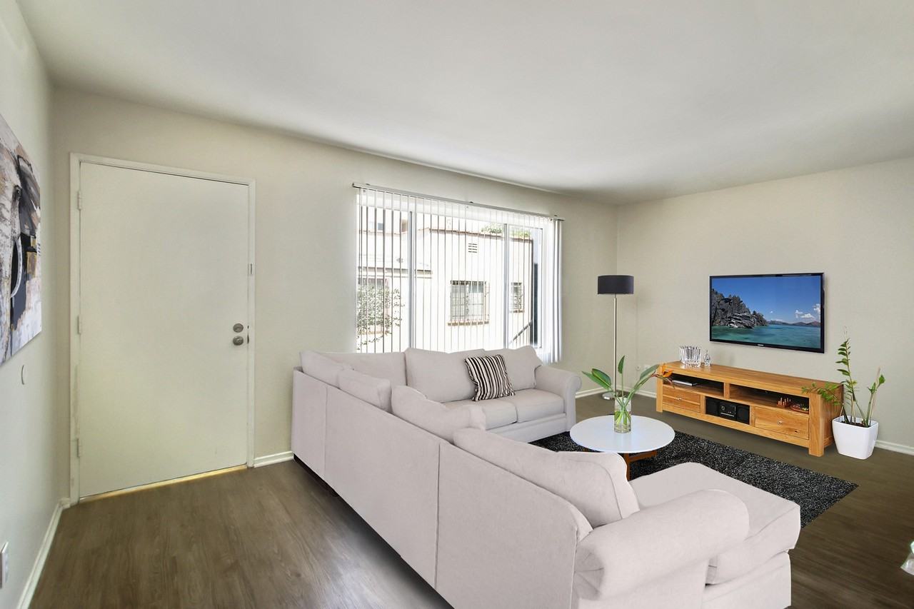 Hi Point Apartments - Photo 3 of 10