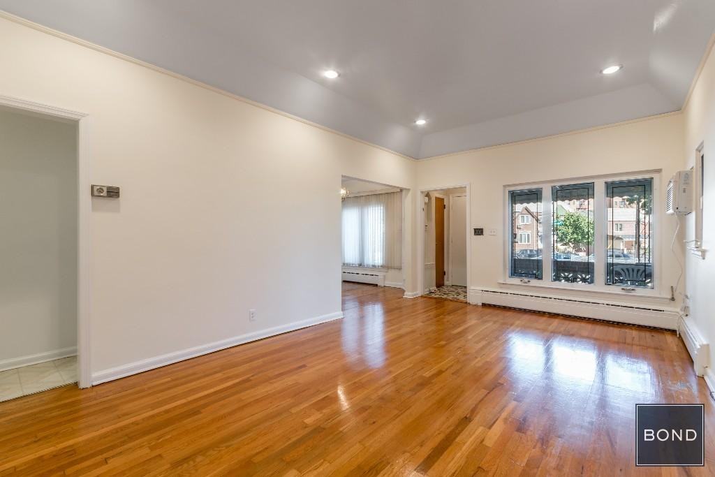 67-30 Thornton Place - Photo 2 of 7