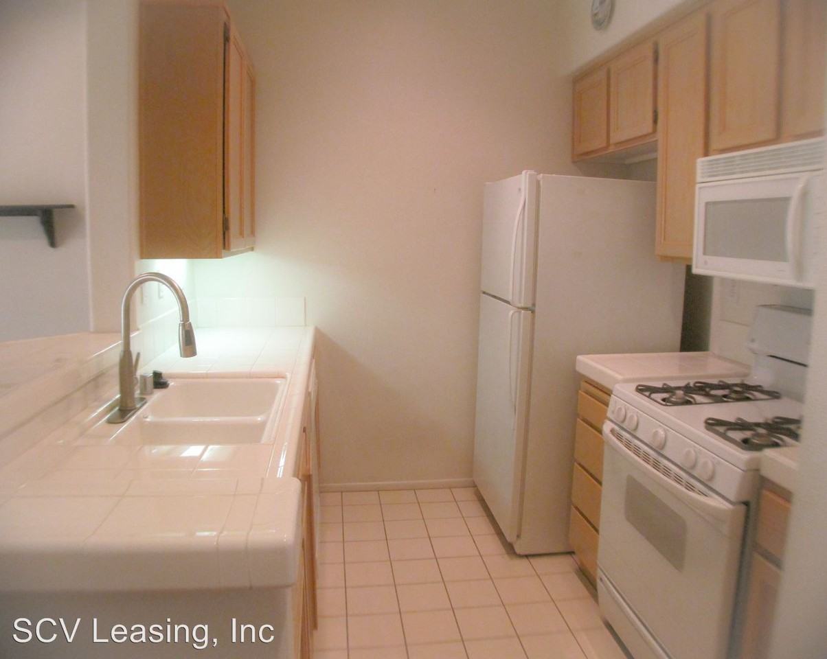 23154 Napa Dr - Photo 3 of 11