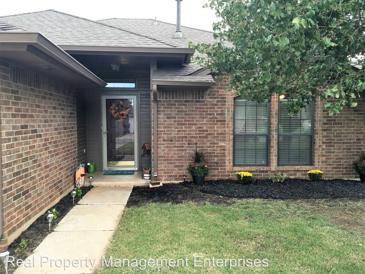7713 NW 116th St - Photo 3 of 29