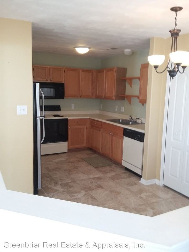 4616 Old Fox Trail - Photo 3 of 11