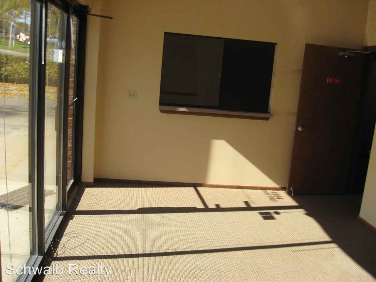 GROVER TOWN SQUARE 4958 GROVER ST Apartments in Robin Hill, Omaha, NE