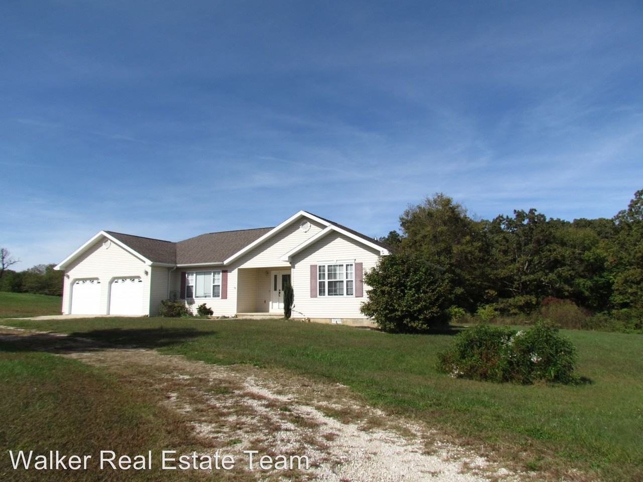 20885 Blackberry Ln - Photo 2 of 50