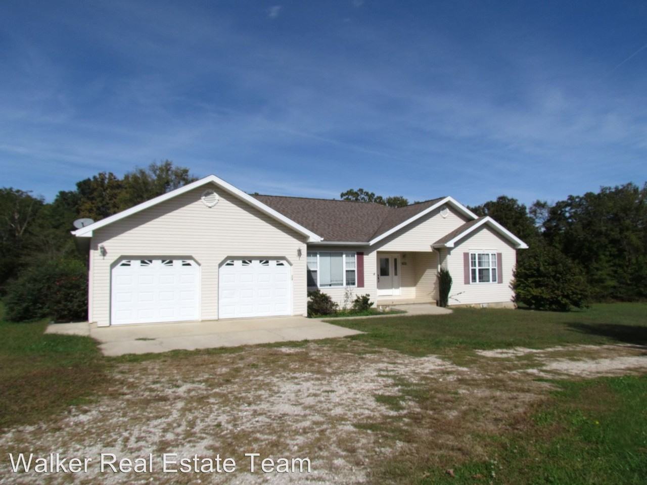 20885 Blackberry Ln - Photo 3 of 50