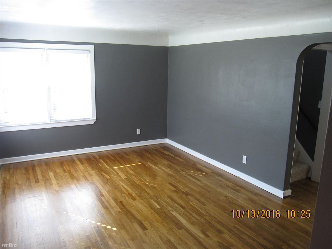 3239 Earle Ave SW - Photo 3 of 16