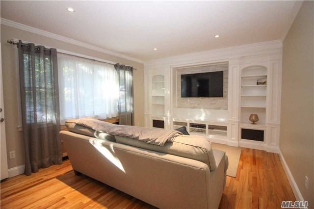 37 Dawson St - Photo 2 of 18