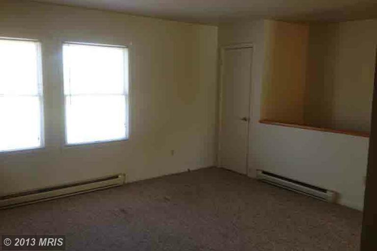 86 Beech Ln - Photo 3 of 7