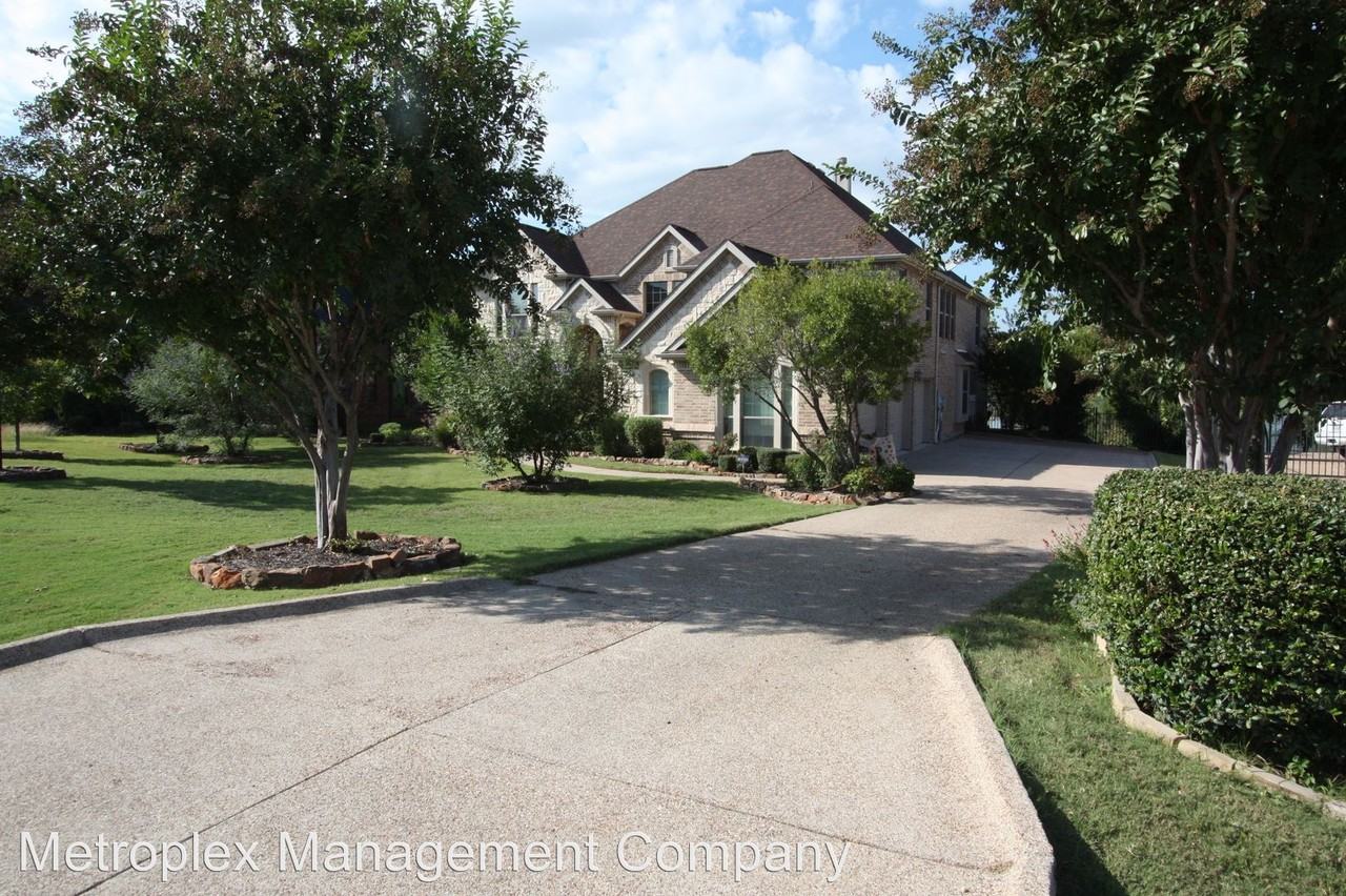 5724 Lakeside Dr - Photo 2 of 42