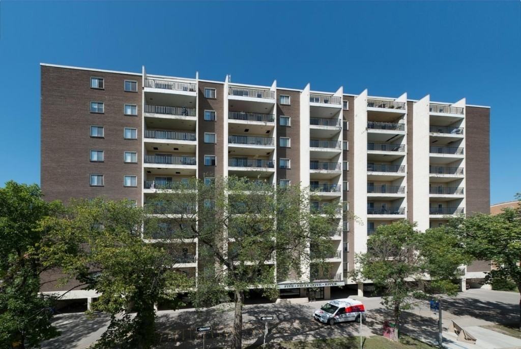 555 River Ave - Photo 2 of 50