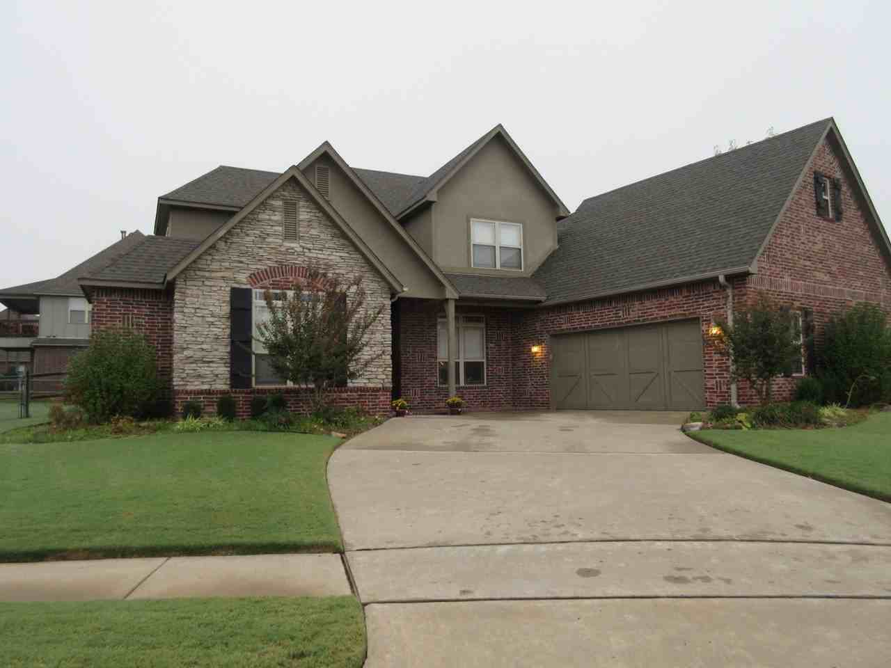 4201 N Lions Ct - Photo 2 of 18