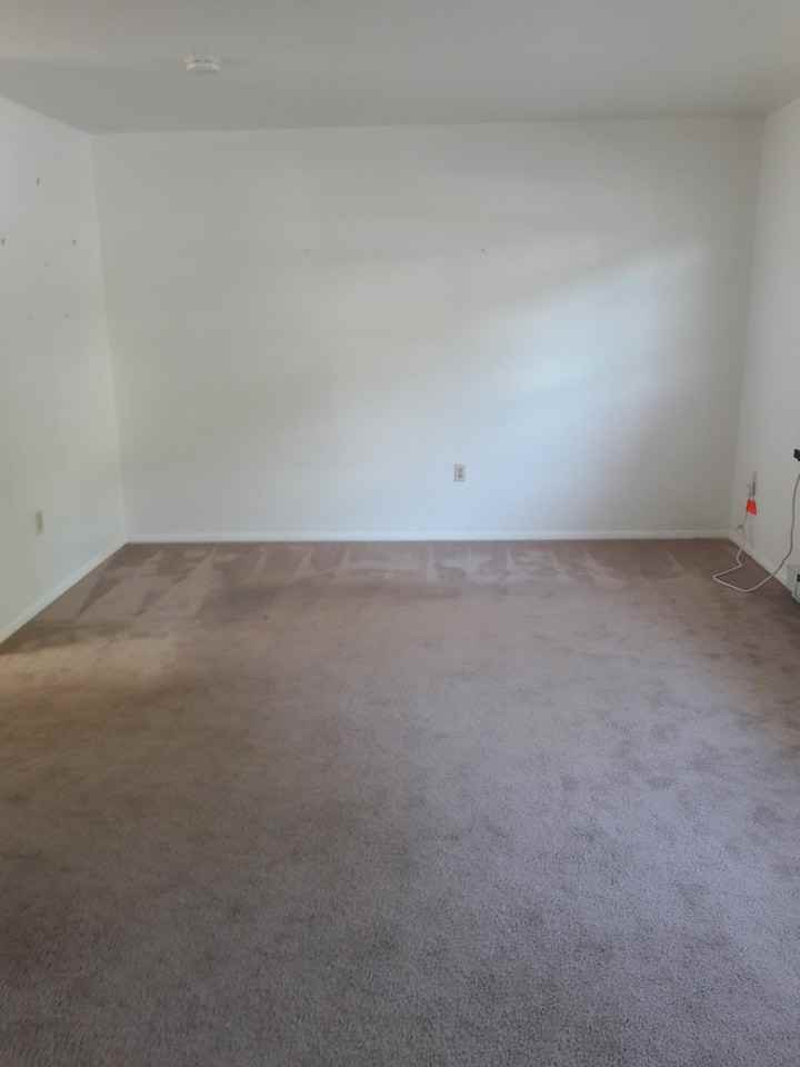 560 S 2nd St - Photo 3 of 16