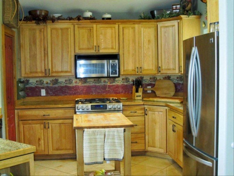 860 Meadowood Rd - Photo 3 of 14