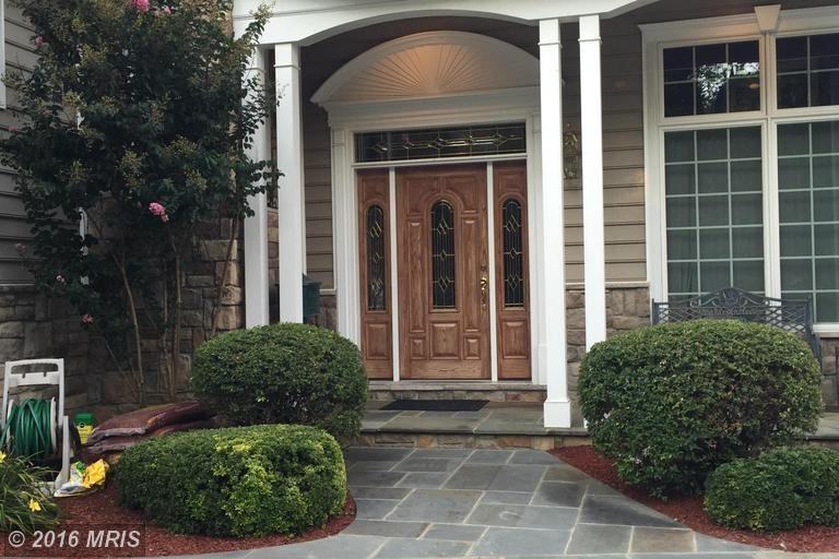 8232 Citadel Pl - Photo 2 of 20