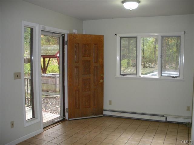 10 Hilltop Dr - Photo 2 of 15