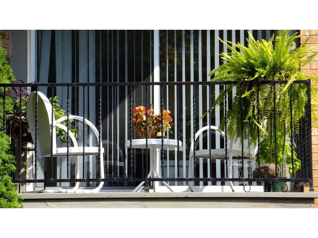 Chateau Monroe - Photo 3 of 14