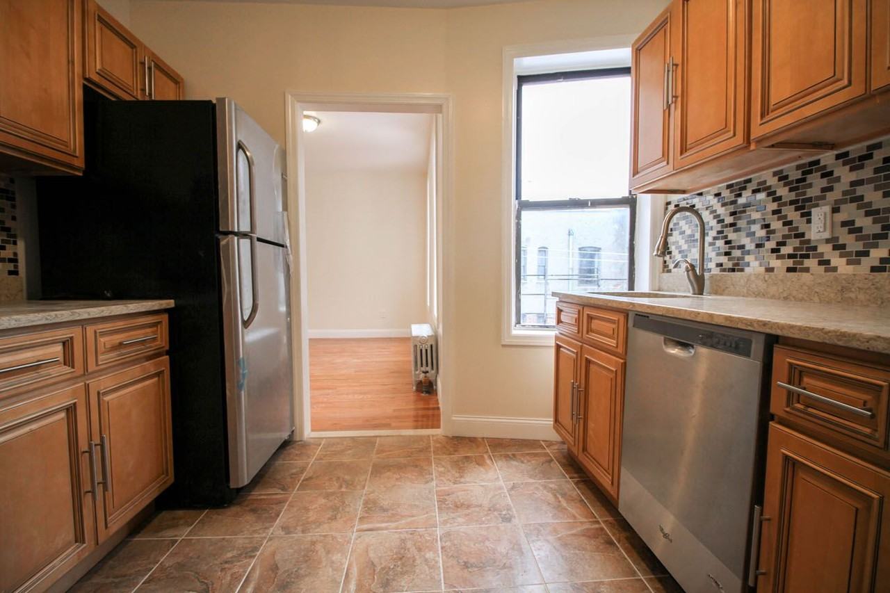 310 South 3rd Street #6 - Photo 3 of 8