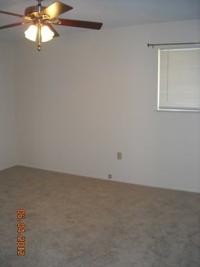 66 Meigs Dr - Photo 3 of 24