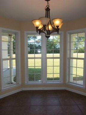 211 Gritney Rd - Photo 2 of 7