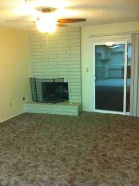 402 Lansing Dr - Photo 2 of 14