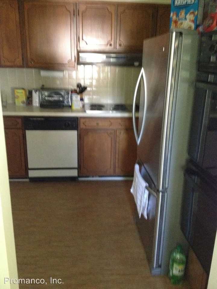 109 Woodcrest Dr - Photo 3 of 5