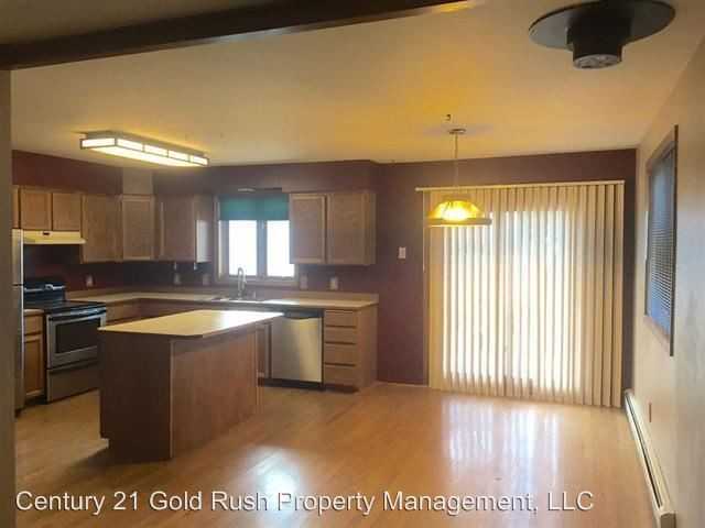437 Droz Dr - Photo 3 of 13
