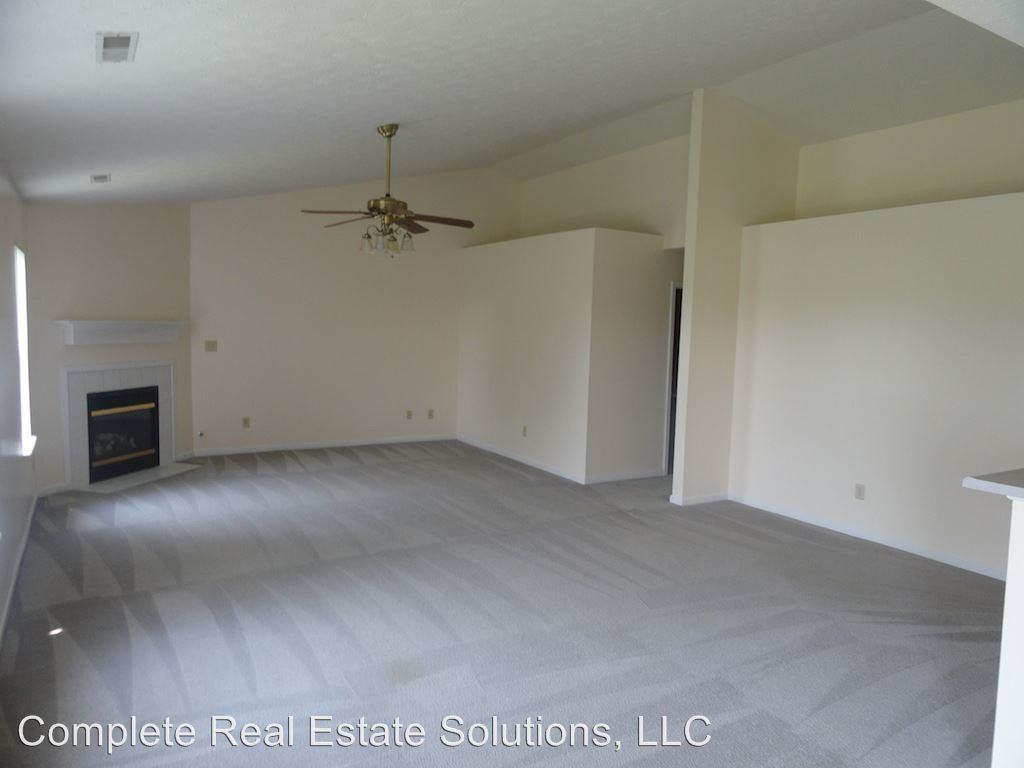 879 Quarterhorse Run - Photo 3 of 8