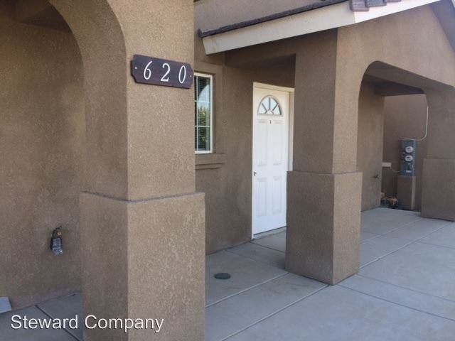 620 Central Avenue A & B  624 Central Avenue A & B - Photo 2 of 27