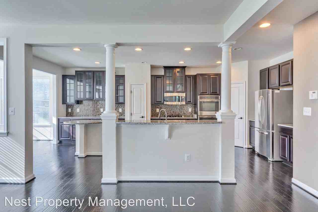 246 Turkey Trot Ln - Photo 2 of 16